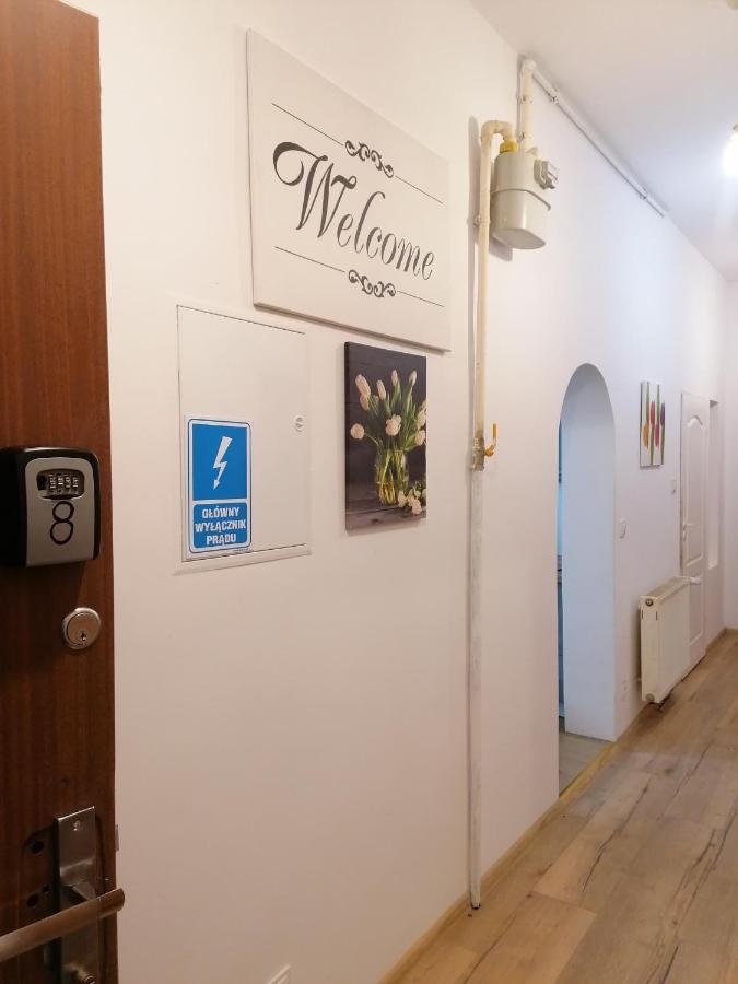 Hostel Tulip - Pokoj 2 Ze Wspolna Lazienka I Kuchnia 슈체친 외부 사진