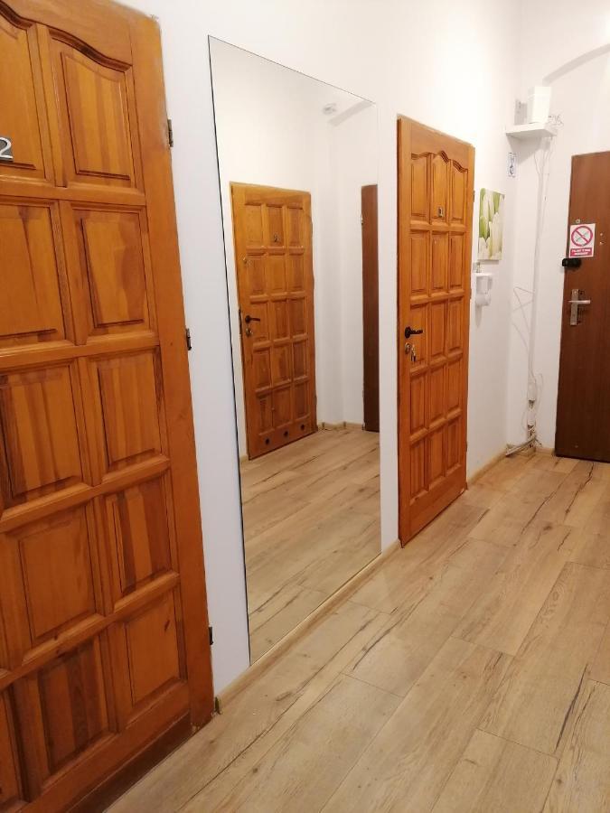 Hostel Tulip - Pokoj 2 Ze Wspolna Lazienka I Kuchnia 슈체친 외부 사진