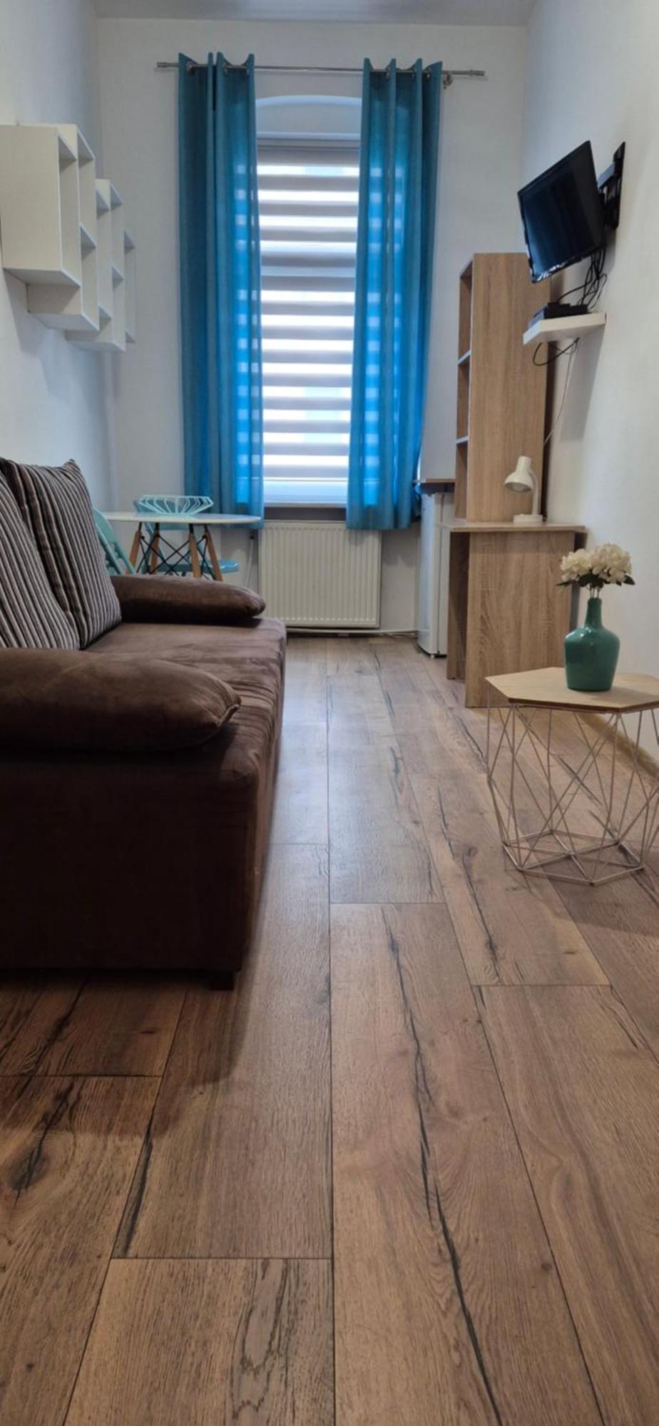 Hostel Tulip - Pokoj 2 Ze Wspolna Lazienka I Kuchnia 슈체친 외부 사진